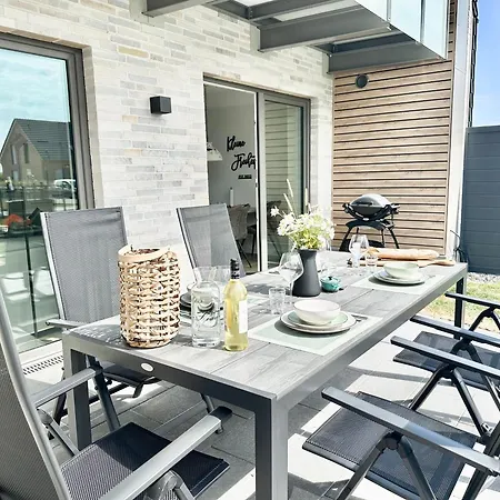 Kleine Freiheit, - Modernes In Direkter Meernaehe Mit Terrasse, Garten Und Eigenem Parkplatz Holiday home Busum