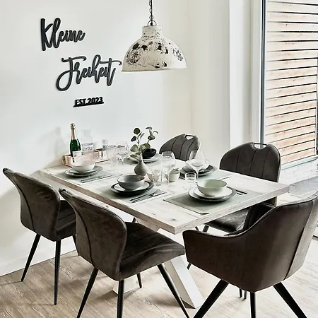 Kleine Freiheit, - Modernes In Direkter Meernaehe Mit Terrasse, Garten Und Eigenem Parkplatz * Büsum
